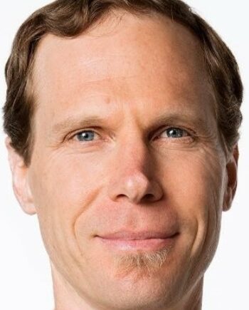 Why Treating Complex Chronic Illness with Functional Medicine has Worked for This Highly Sought After Physician with Dr. Sunjya Schweig, Co-founder and Co-director at the California Center for Functional Medicine